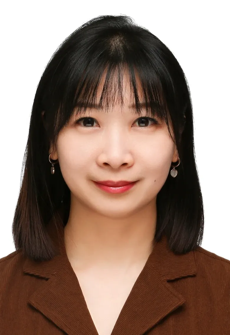 Kathy Zhu 
